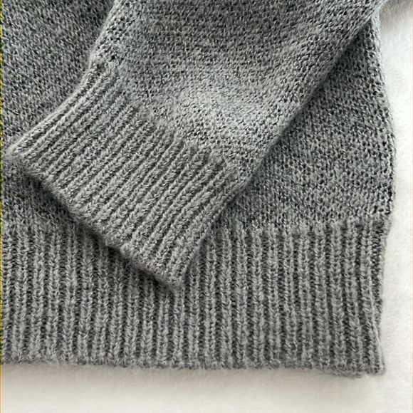 Amuse Society Women’s Gray Sweater - Picture 8 of 9